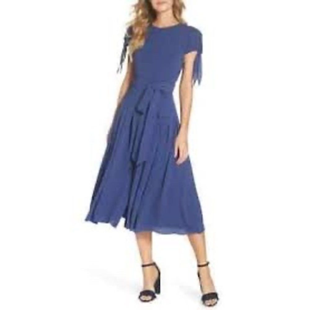 Gal Meets Glam Bette Midi Dress‎ Women 6P Blue  Pleated Cap Sleeve